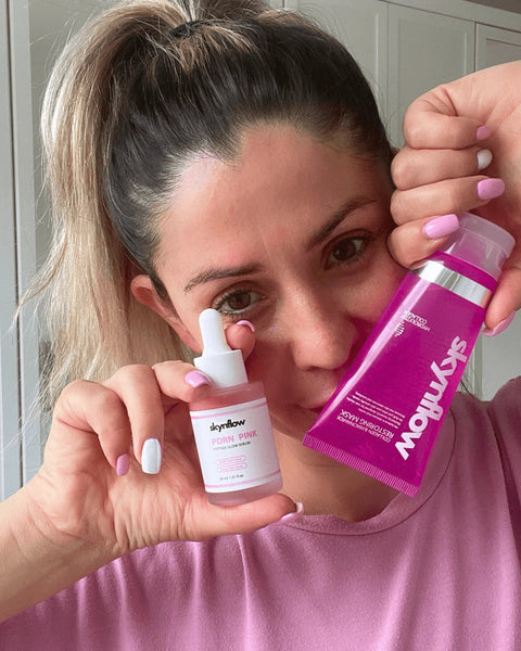 Ava Joly customer